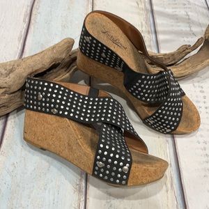 Lucky Brand Miller wedge sandal 8.5
